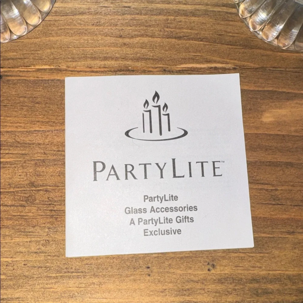 NIB Vintage PartyLite Quilted Crystal Votive Holder Set with 5 Vanilla Candles - Picture 5 of 7